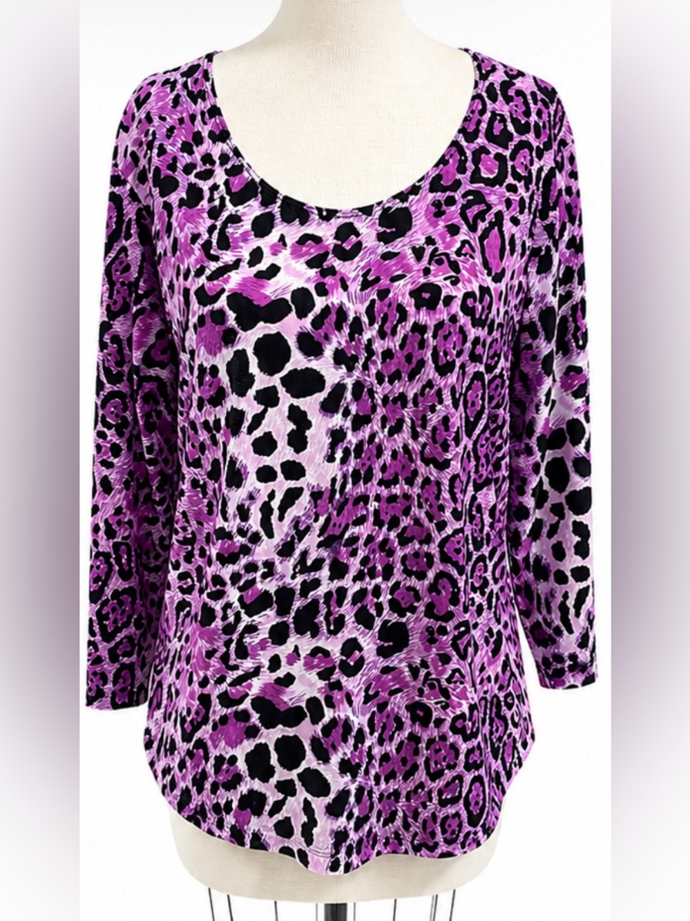 WOW Women’s Purple Leopard Print Top Size L Long Sleeve Animal Print